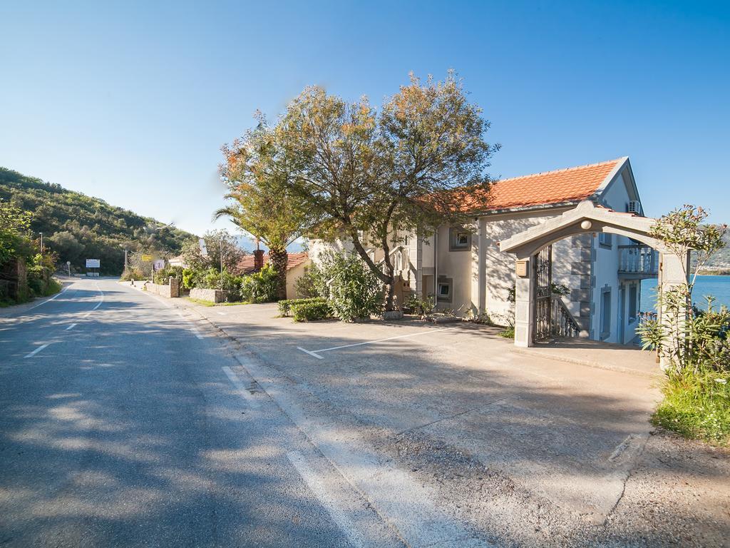 Apartments Elena Tivat Luaran gambar