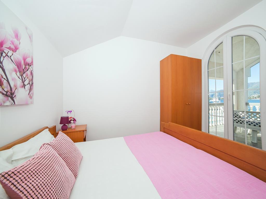 Apartments Elena Tivat Luaran gambar